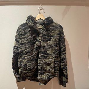 Derek Heart Sherpa Pullover
